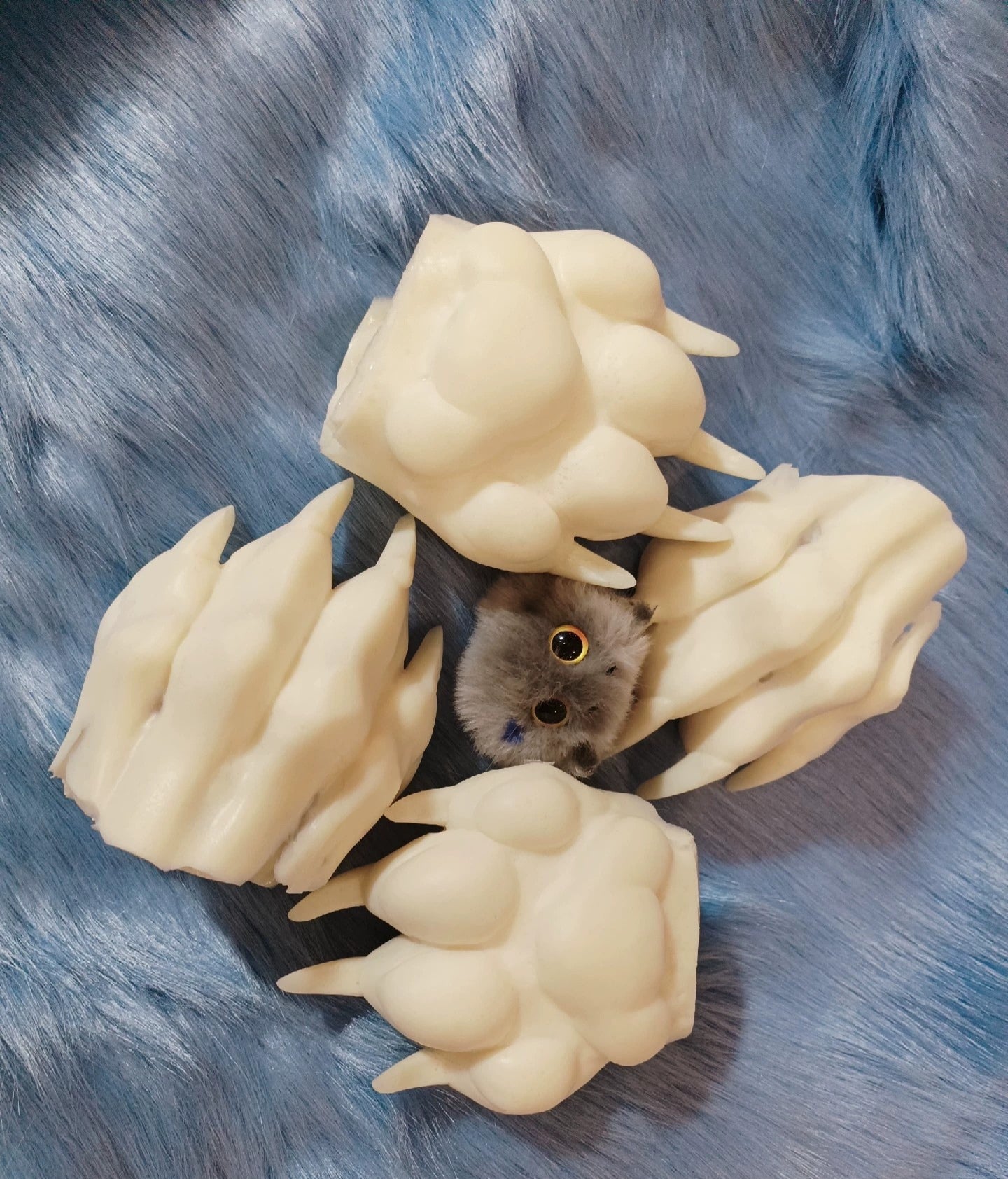 3D printed fursuit paw model Adjustable and trimmable wolf paws